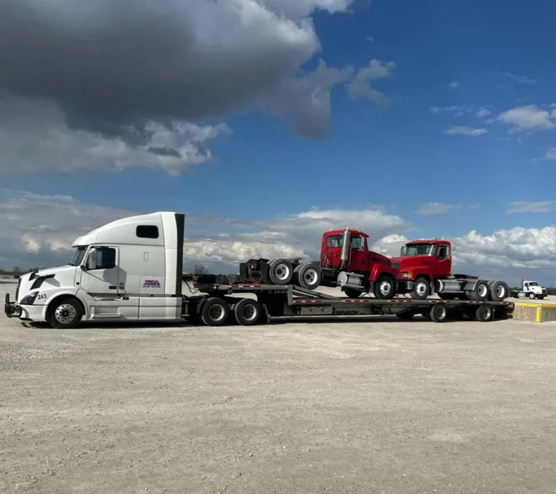 Distribution center with sorting systems